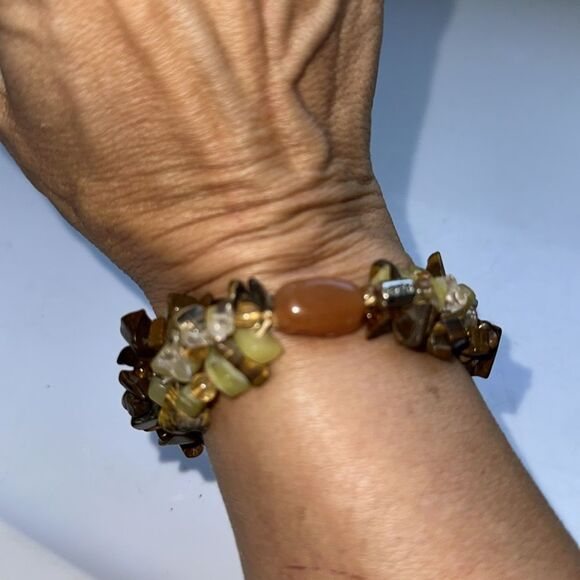 PJ 1974  Brown, Light Green & Amber Strand Stone Beaded Stretch Bracelet - Picture 5 of 6